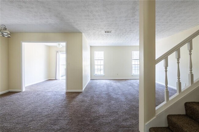 Building Photo - 391 Downing St