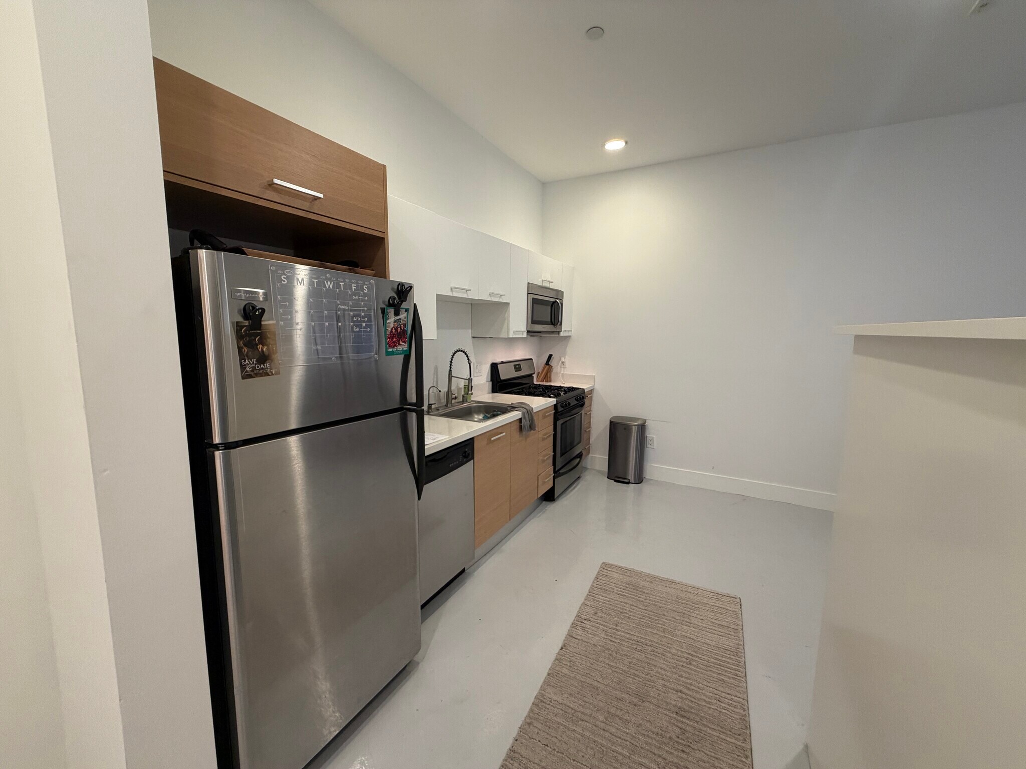 Building Photo - 2216 Main St