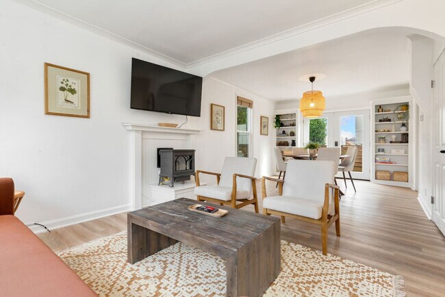 Building Photo - 2749 NW 65th St