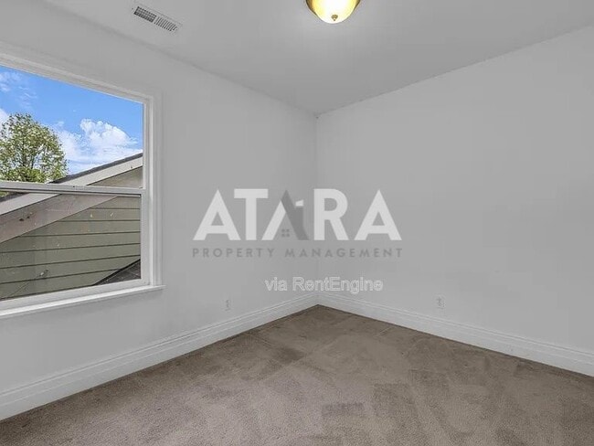 Building Photo - 4466 W 11800 S