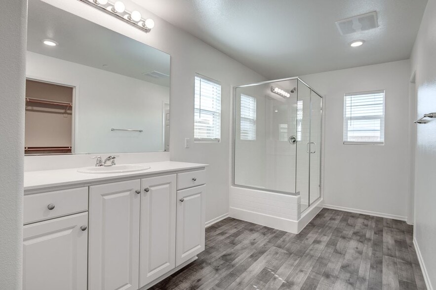 Building Photo - 67459 Rio Madre Dr