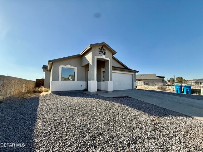 Building Photo - 11860 Ernest Rd