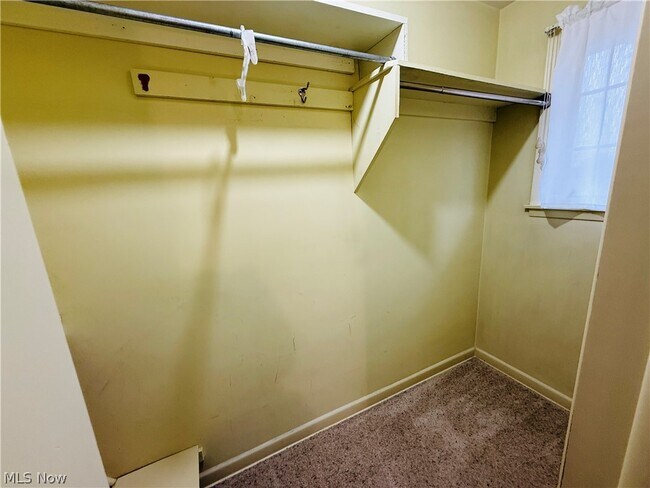 Building Photo - 1602 Logan Ave NW