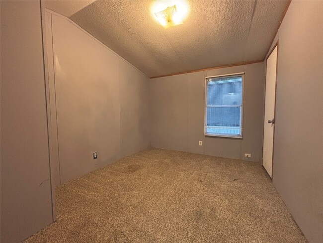 Building Photo - 13295 Pecan Tree Dr