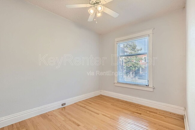 Building Photo - 4351 Umatilla St