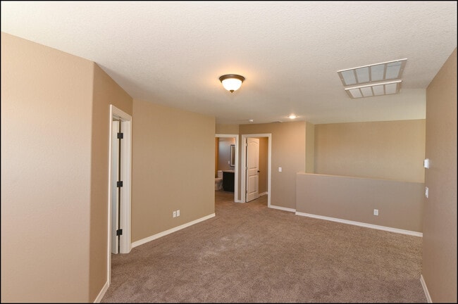 Building Photo - 4628 Marisabel Azcarate St