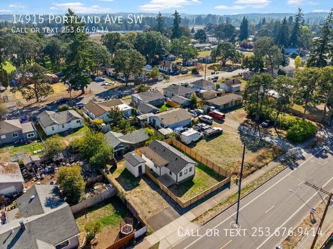 Building Photo - 14915 Portland Ave SW