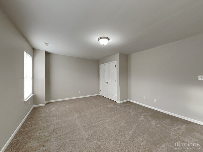 Building Photo - 2834 Oakdale Pasture Dr