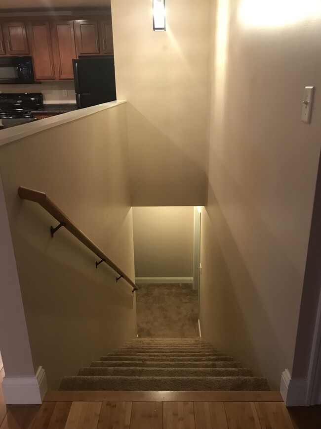 Open stairwell to basement - 100 Scenic Drive
