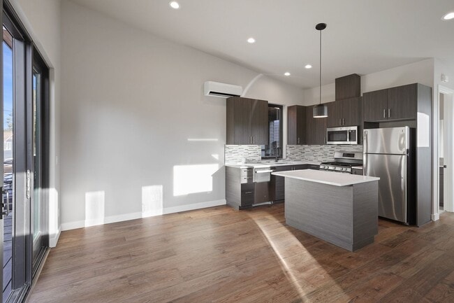 Building Photo - Newer ADU with Garage and Most Utilities Paid