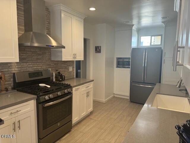 Building Photo - 3002 Manhattan Ave