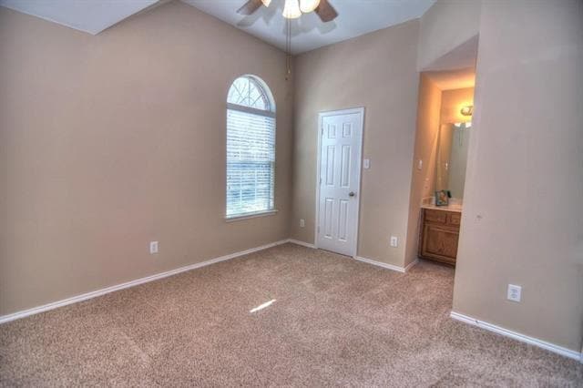 Building Photo - 9400 Woodhurst Dr