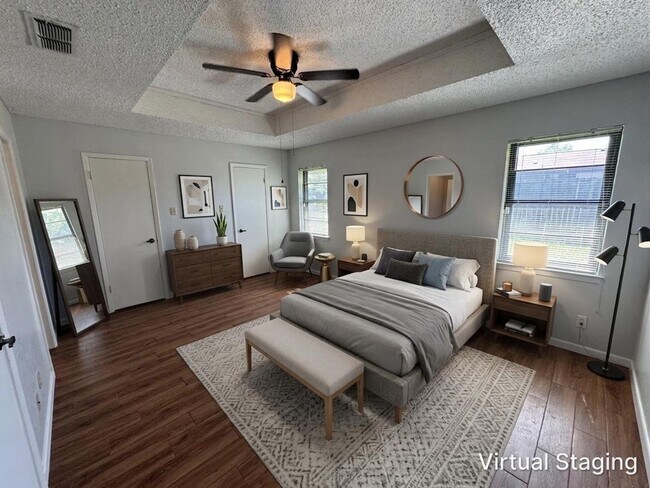 Building Photo - 807 Bass Cir