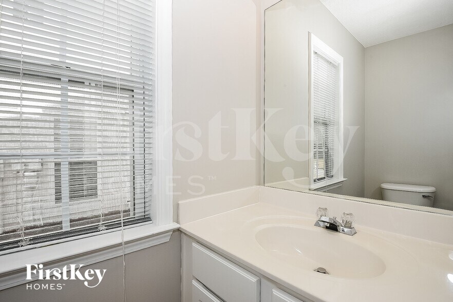 Building Photo - 1020 Dunedin Trail