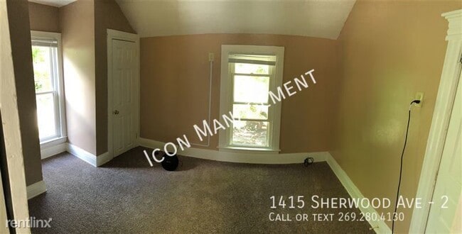Building Photo - 1415 Sherwood Ave