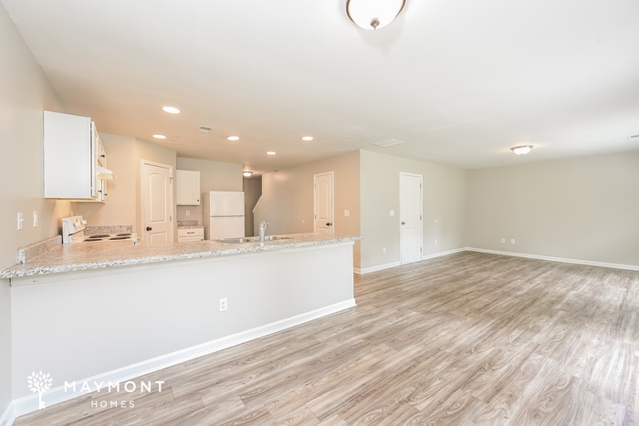 Building Photo - 769 Dove Tree Ln