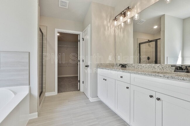 Building Photo - 10 Singletree