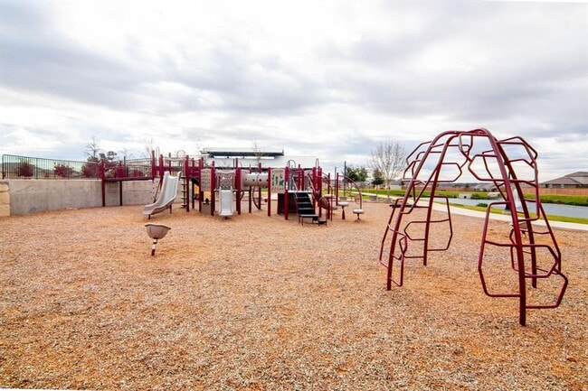 Building Photo - 2001 Fairhaven Gtwy