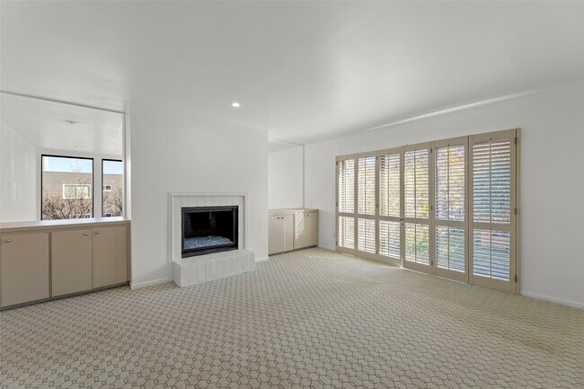 Building Photo - 1201 Autrey St