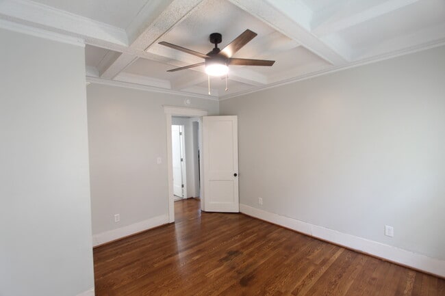 Building Photo - 4753 2nd Ave N