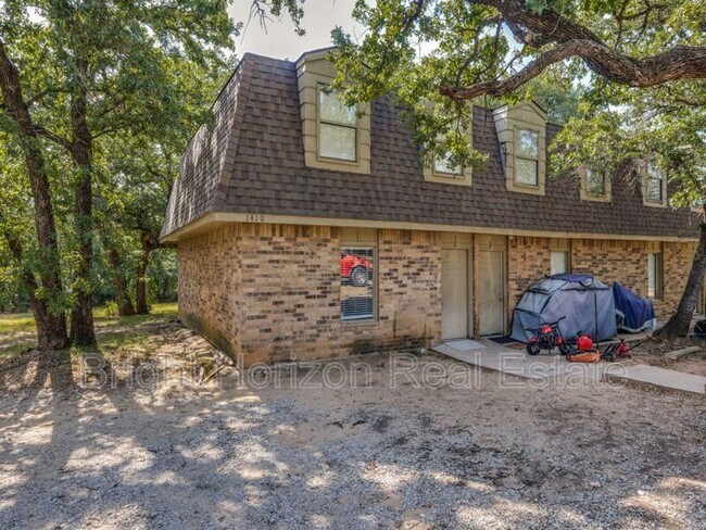 Building Photo - 1410 Arvel Cir