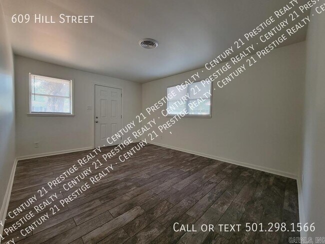 Building Photo - 609 Hill St