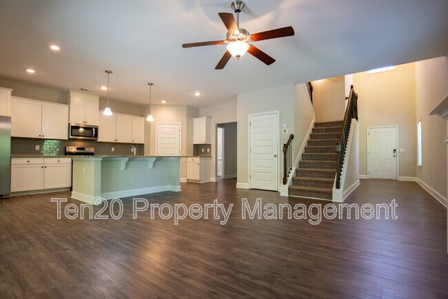 Building Photo - 7272 Sorrel Dr