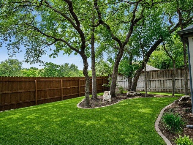 Building Photo - 1129 Castle Path