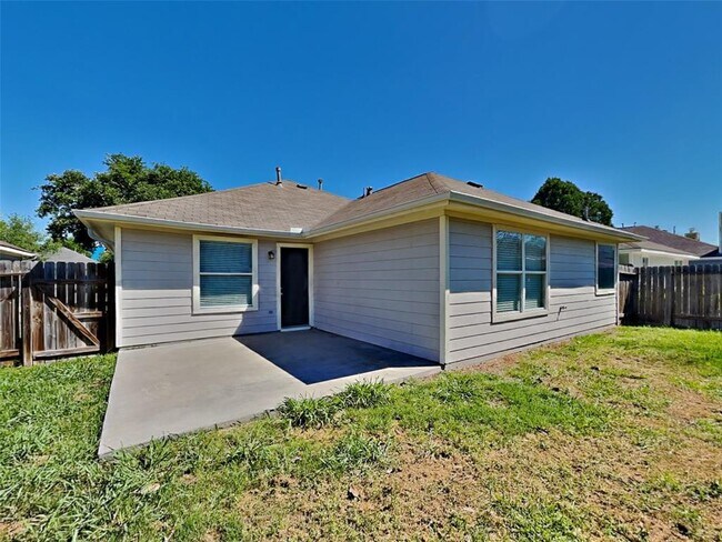 Building Photo - 19735 Plantation Grove Tr