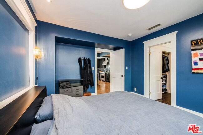 Building Photo - 1308 N Ogden Dr