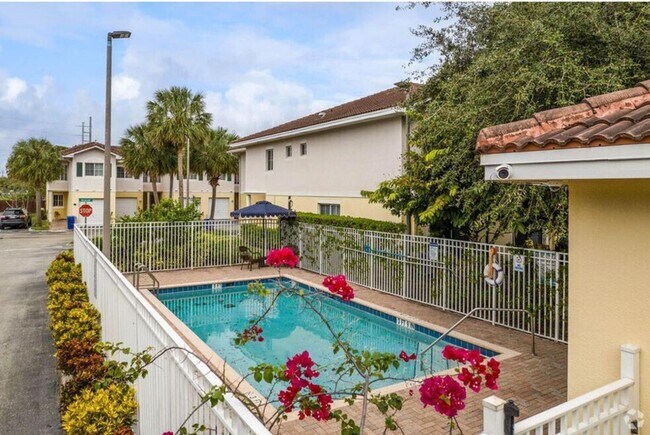 Primary Photo - 2500 NE 9th Street, Pompano Beach, FL 33062