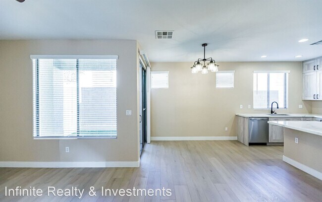 Building Photo - 3 br, 2.5 bath House - 10036 Bonterra Ave