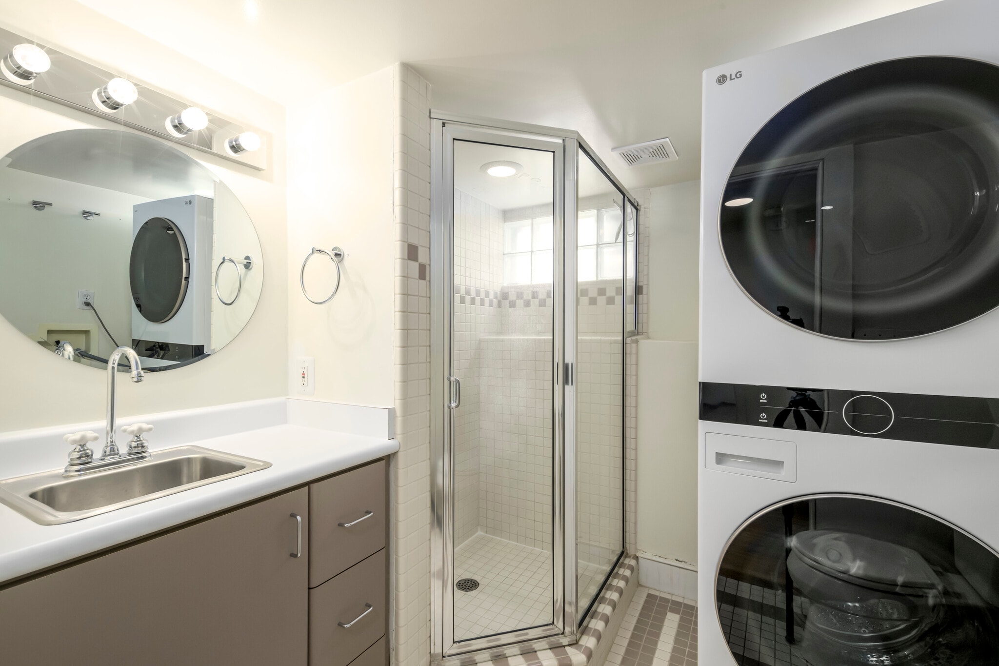 Building Photo - 1835 S 1700 E