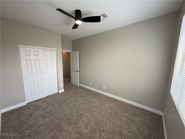 Building Photo - 8181 Altamont Ridge St