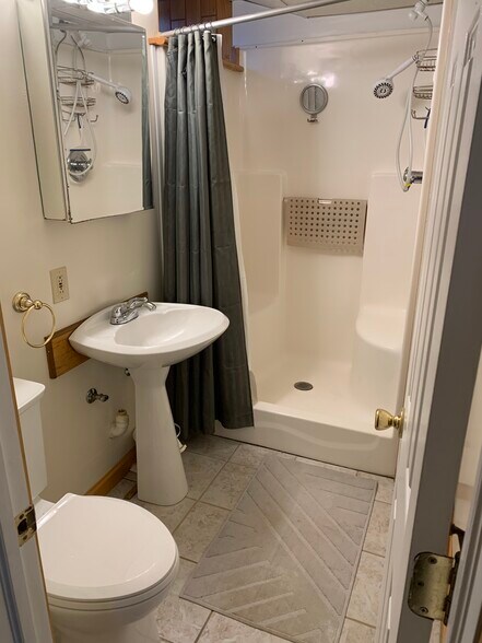 Building Photo - 2630 Stockholm St