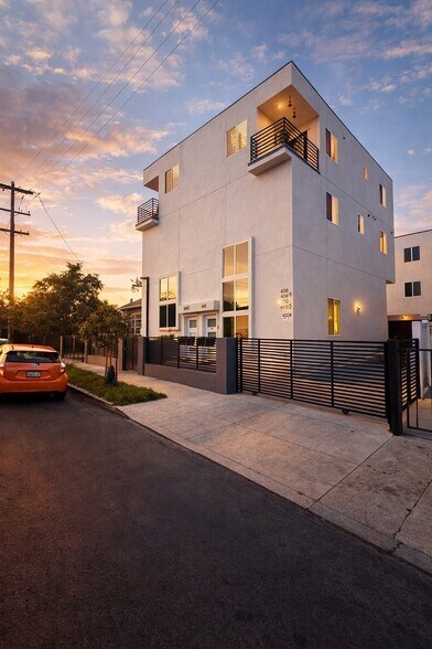 Building Photo - 608 E 29th St