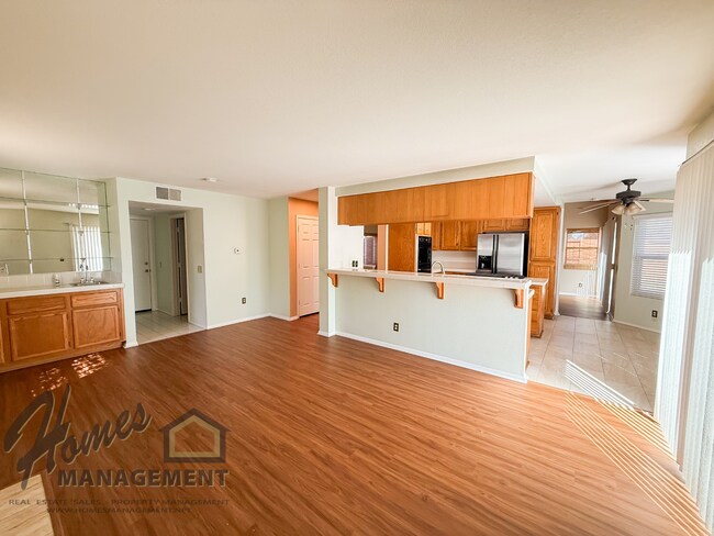 Building Photo - Homes Management - Escondido Home