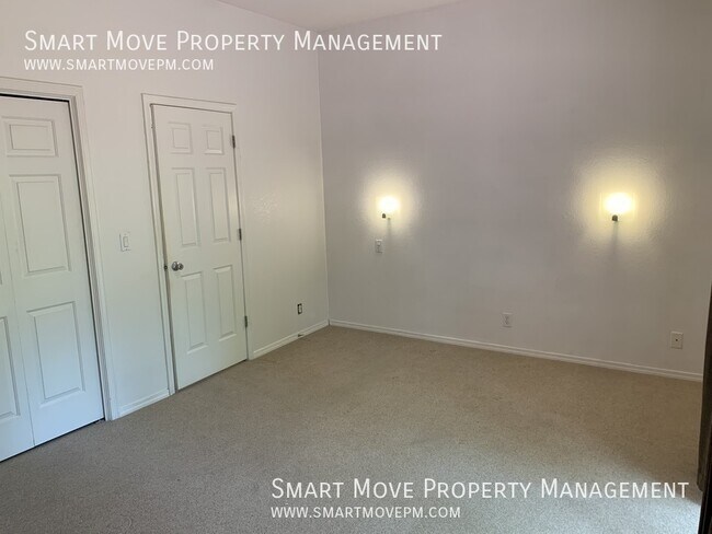 Building Photo - 222 Straughan-