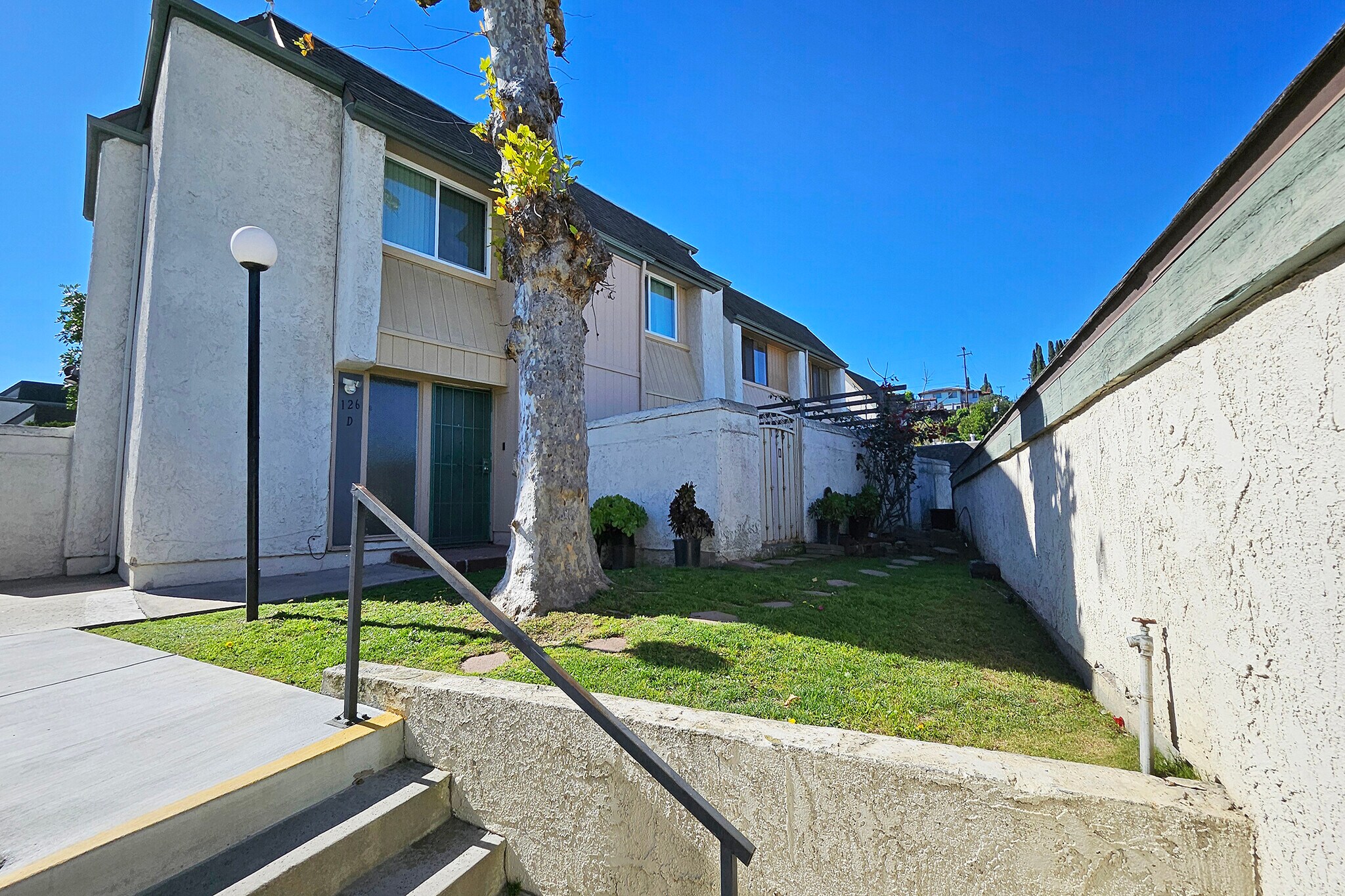 Building Photo - 126 Casuda Canyon Dr