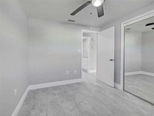 Building Photo - 4342 Ewing Cir