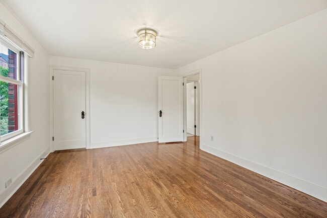 Building Photo - 4208 51st Ave NE