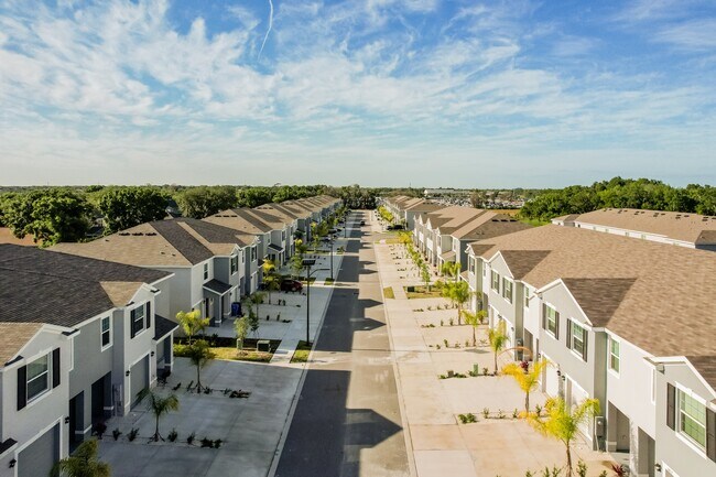 Building Photo - 11856 Mountain Retreat Ln