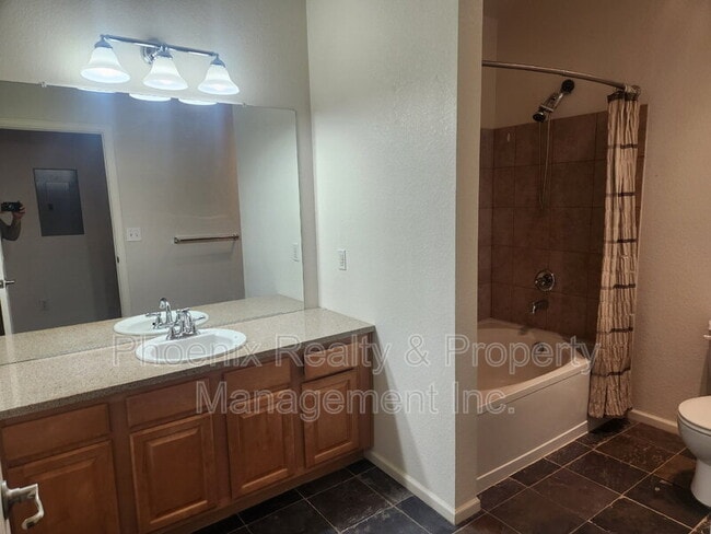 Building Photo - 2900 Blue Sky Cir