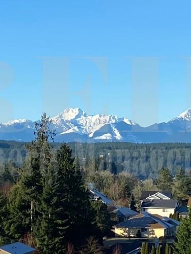Building Photo - Mountain Views - 3 Bedroom Poulsbo Rambler