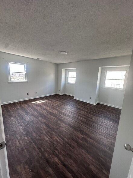 Building Photo - 91 Cambridge Ave