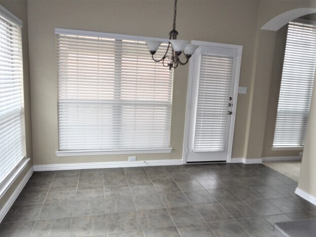 Building Photo - 2696 Deer Hollow Dr
