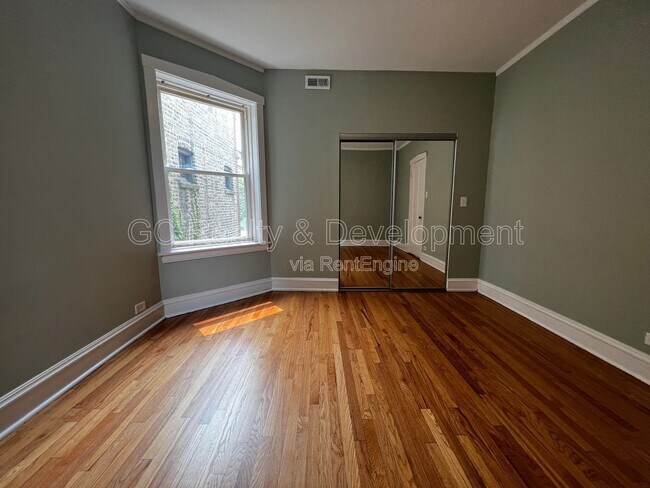 Building Photo - 2144 W Estes Ave