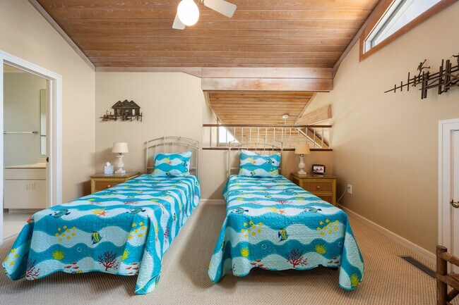 Building Photo - 1029 Debordieu Blvd