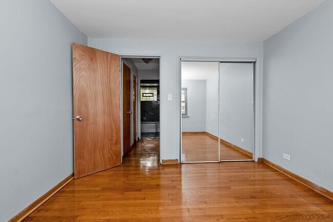 Interior Photo - 7770-78  S South Shore Drive Chicago, IL 60649