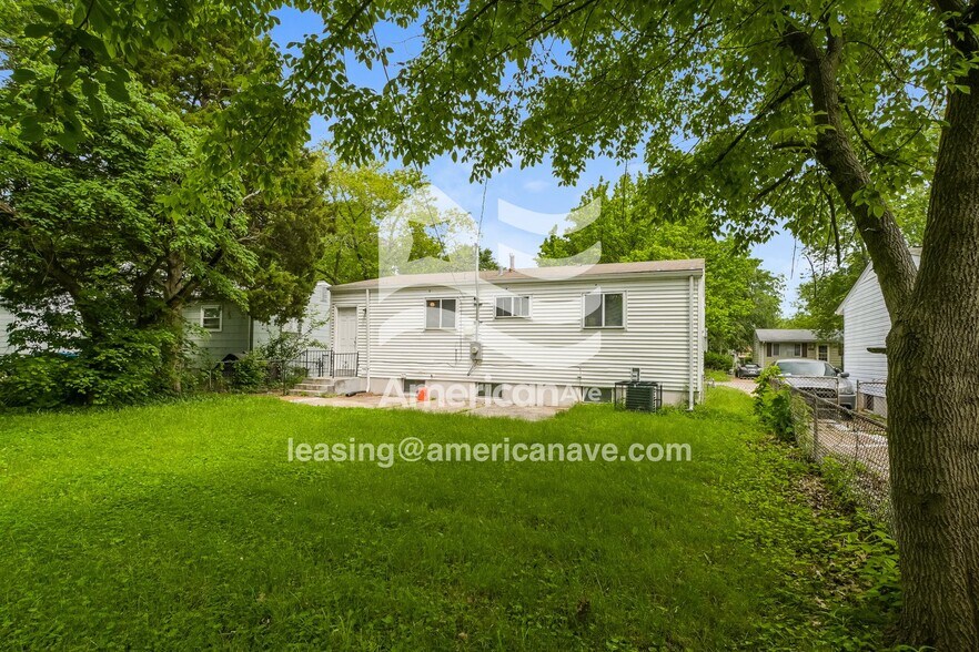 Building Photo - 1214 Baron Ave